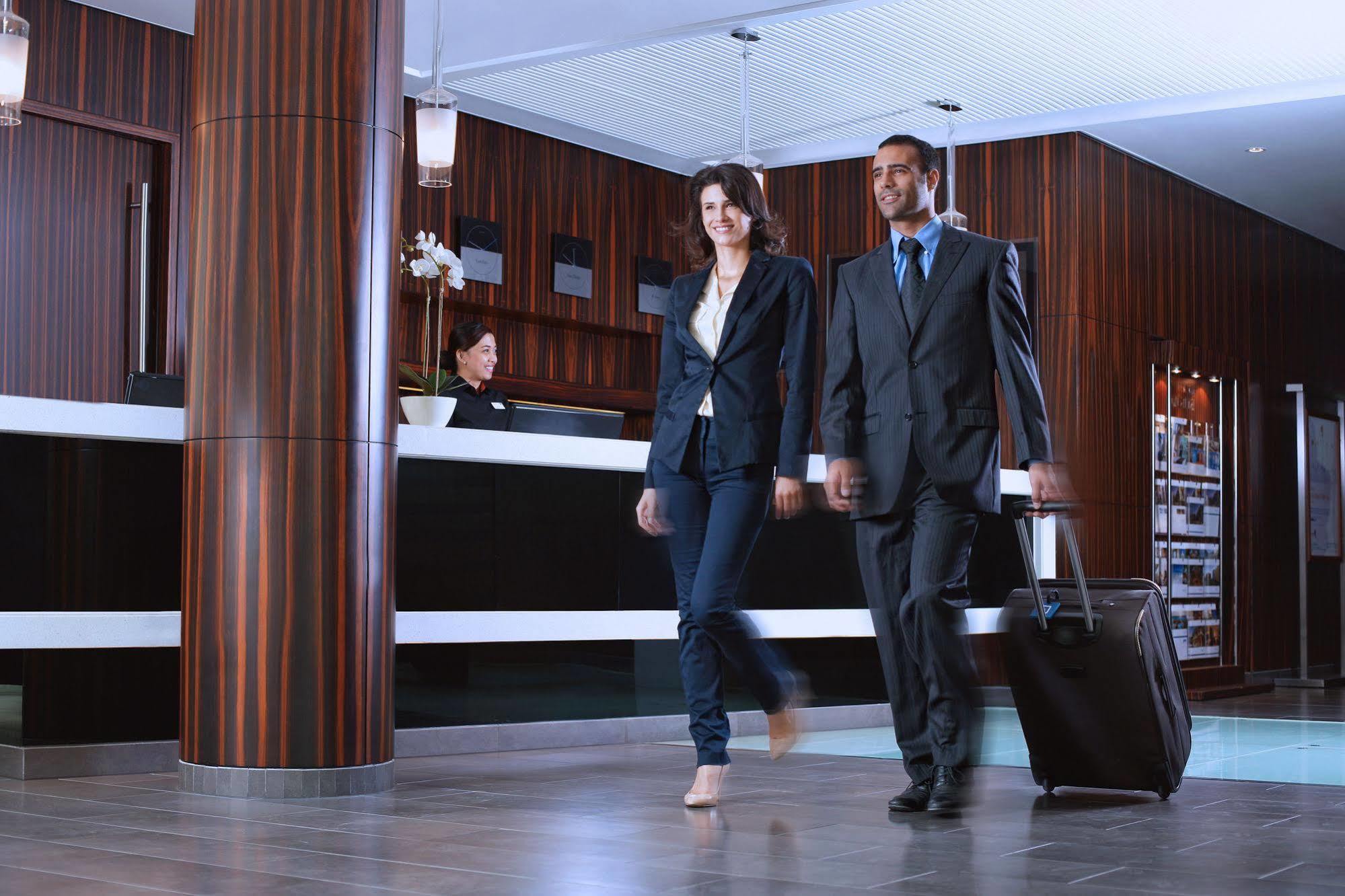 Hotel Centro Al Manhal By Rotana Abu Dabi Interior foto